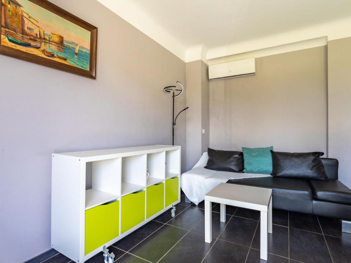 Appartement Boutin By Interhome Le Lavandou